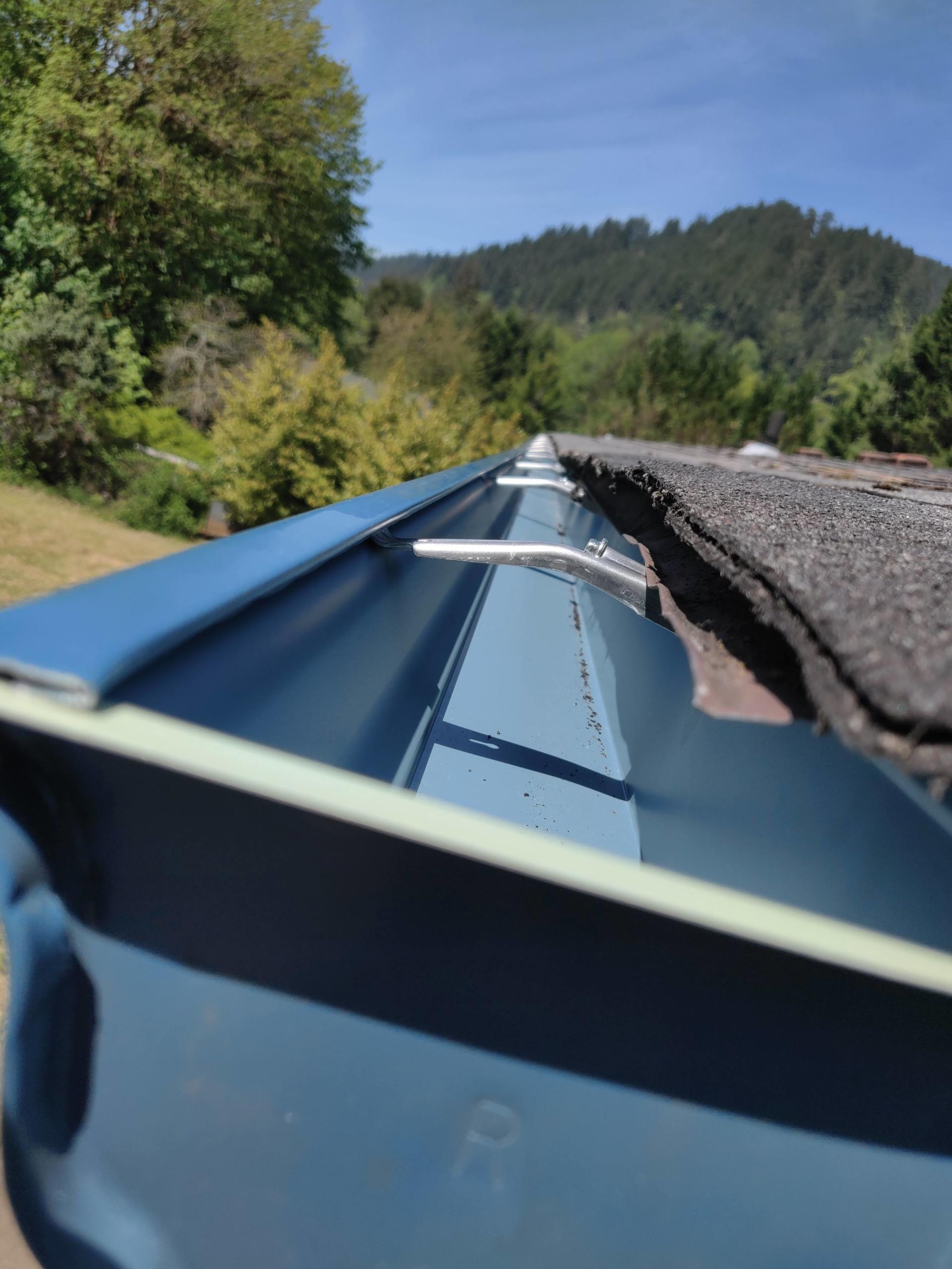 Home High Quality Custom Gutters