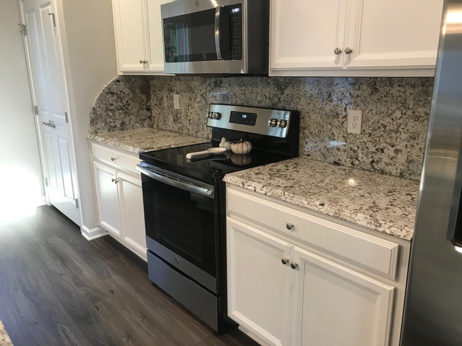 Granite Kitchen Countertops Fabricated and Installed in Pittsburgh PA