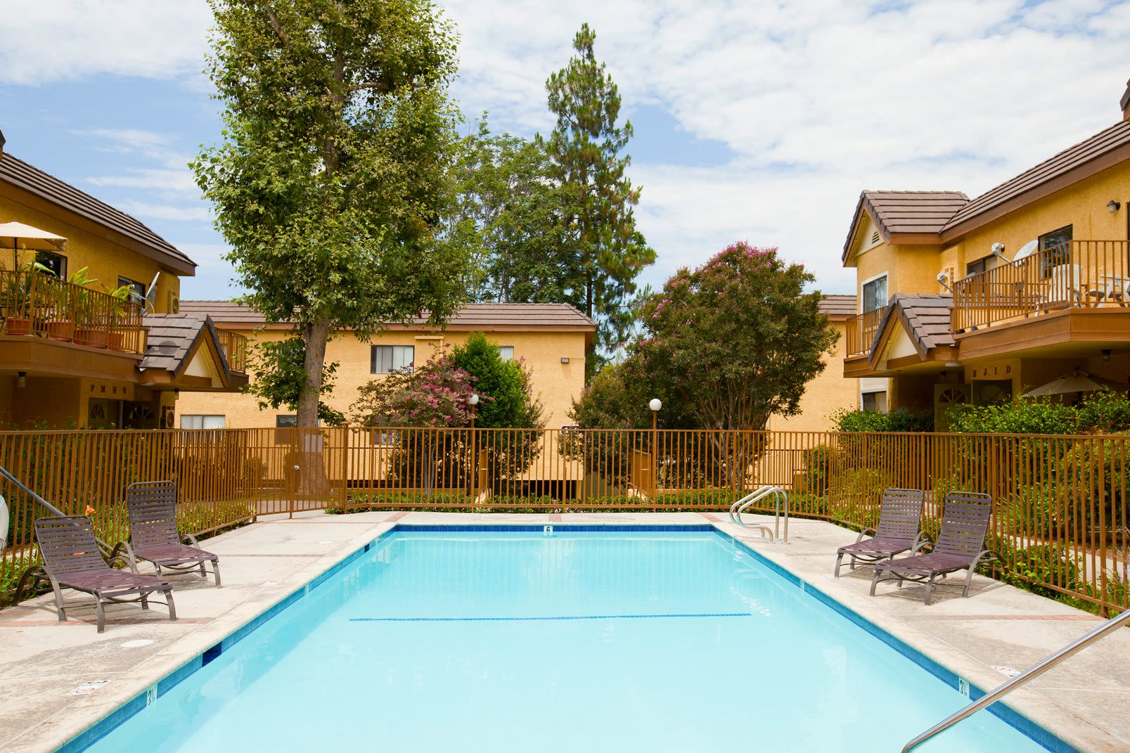 Monrovia, CA Apartments for Rent Near the Freeway/Transit