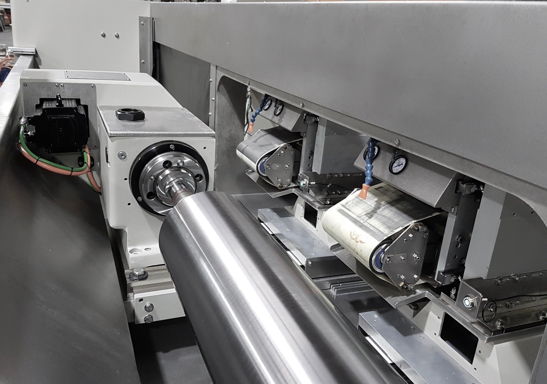 edge rounding of sheet metal deburring of sheet metal