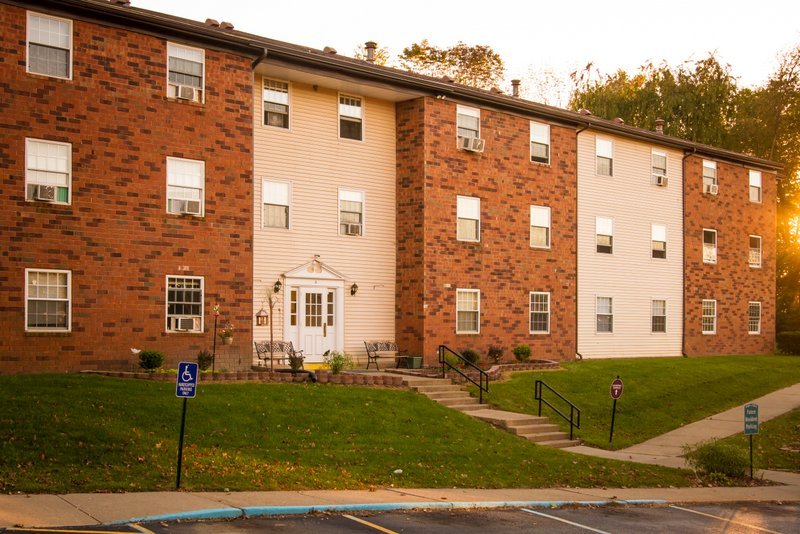 Colonial Estates Apartments Aspen Management