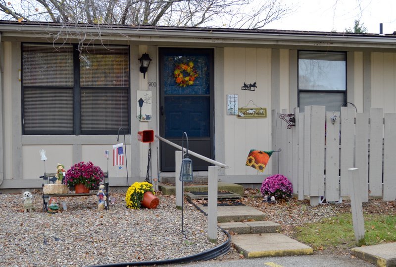 Cedarwood Apartments Aspen Management