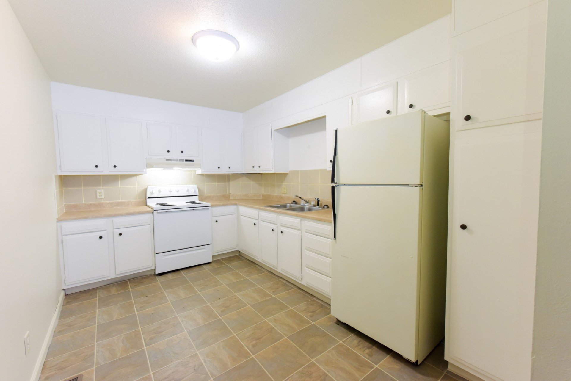 Arlington Place Apartments Aspen Management