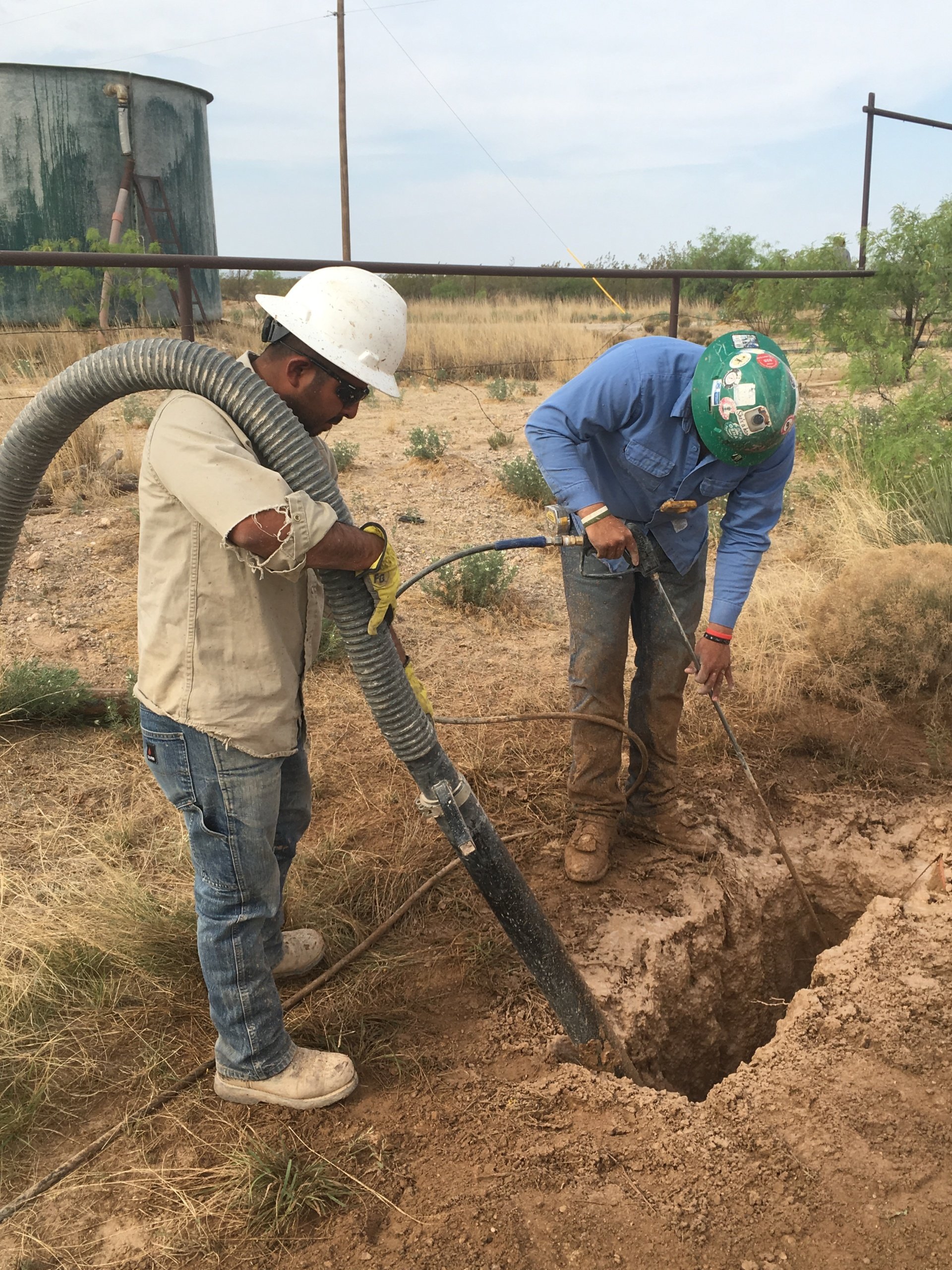 Hydrovac Excavation Houston, TX; Hobbs, NM & Artesia, NM Creek Pipe