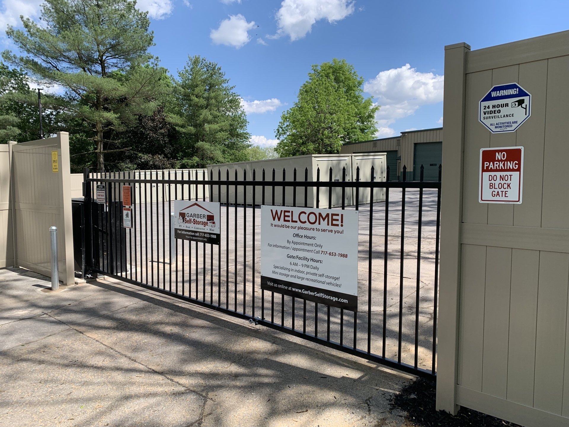 ETOWN STORAGE 676 Radio Rd, Elizabethtown, PA // Garber Self Storage