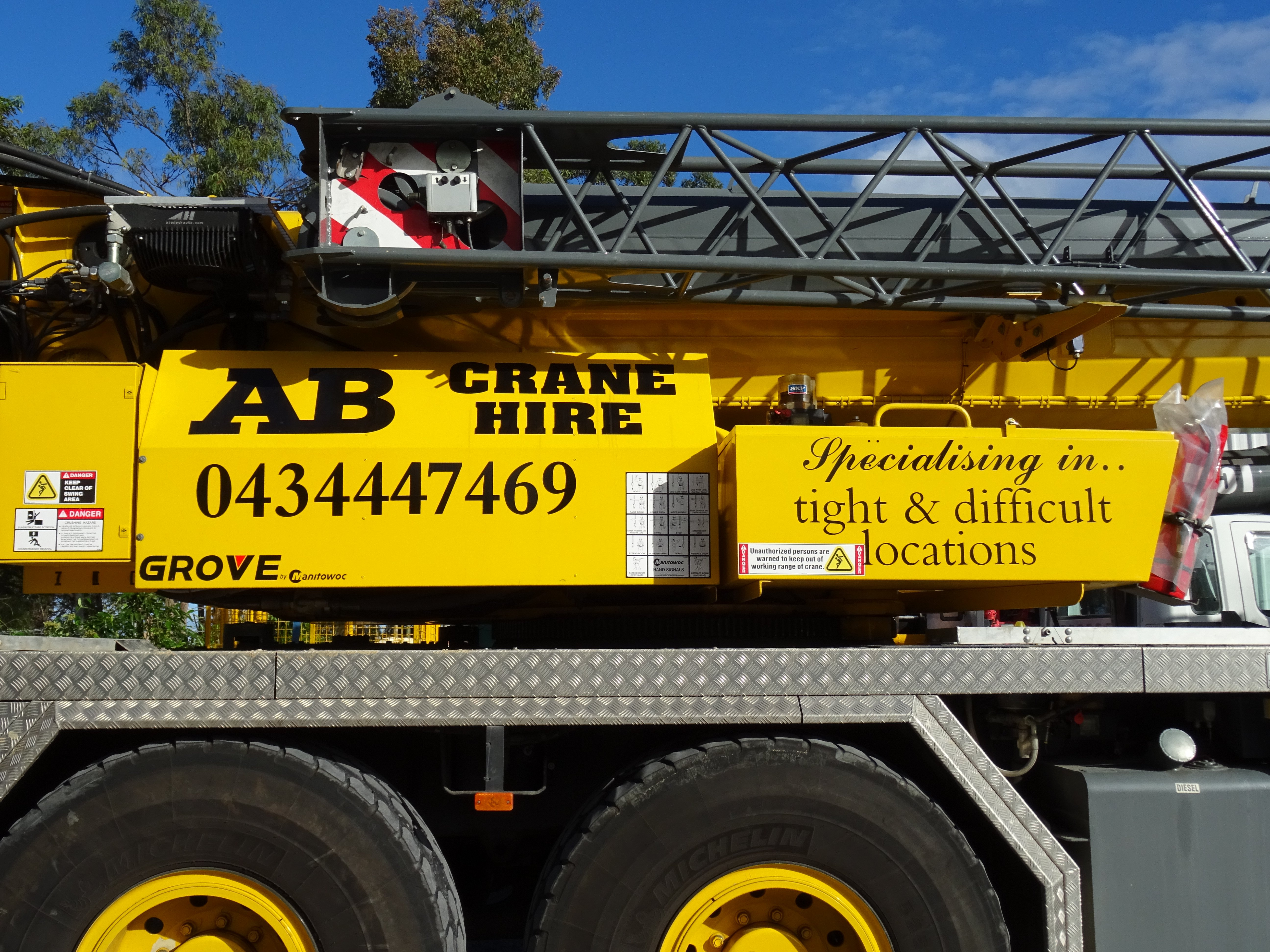 AB Crane Hire Gallery grove by Manitowoc