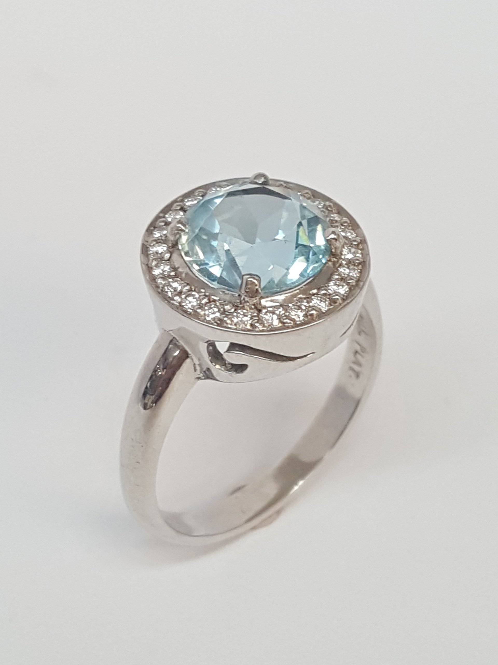 Artisan Manufacturing Jewellers Engagement rings Tauranga
