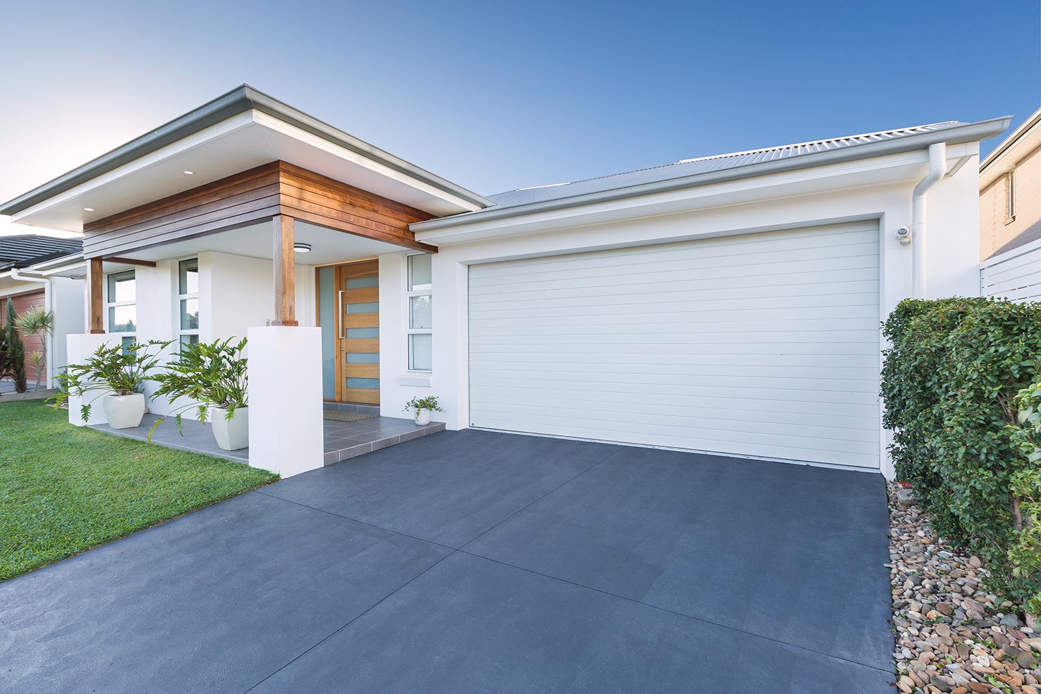 Bendigo Door Centre B&D Panelift