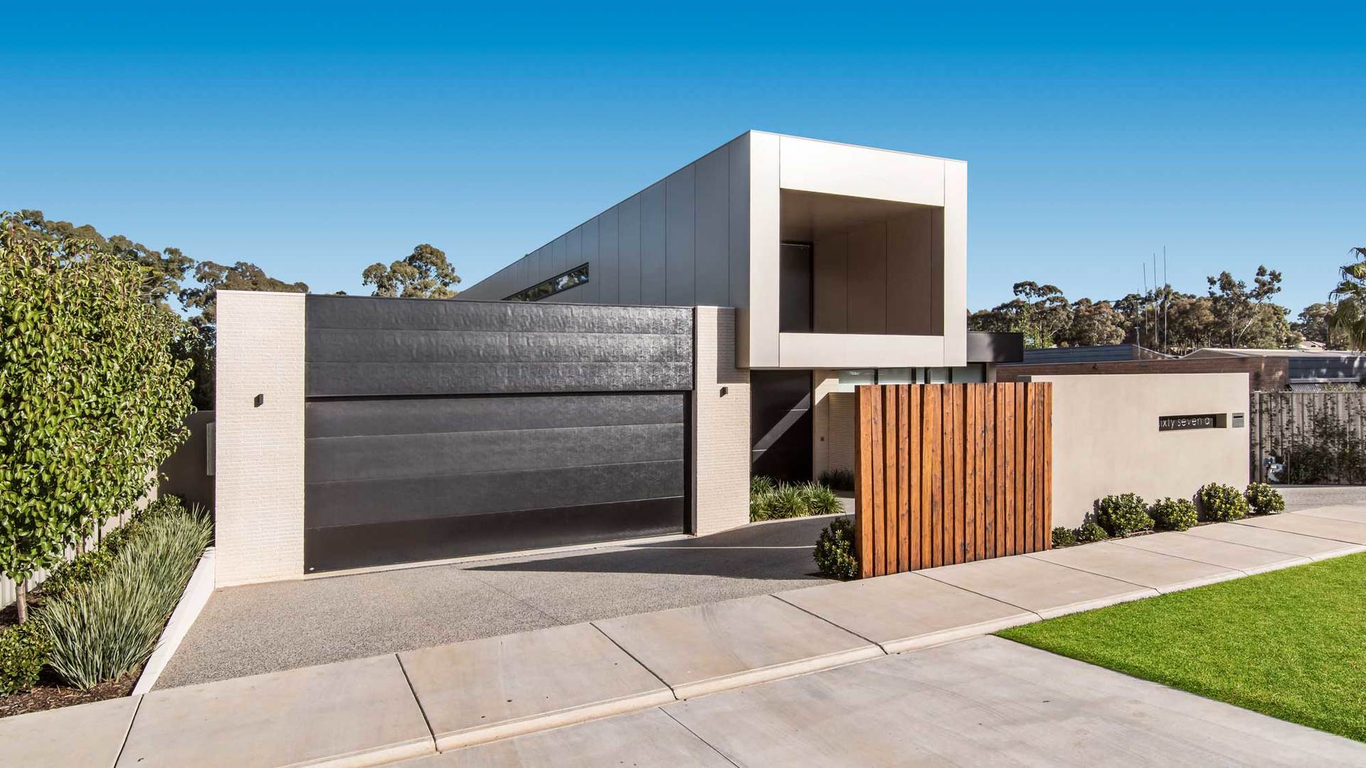 Garage Doors in Bendigo Bendigo Door Centre