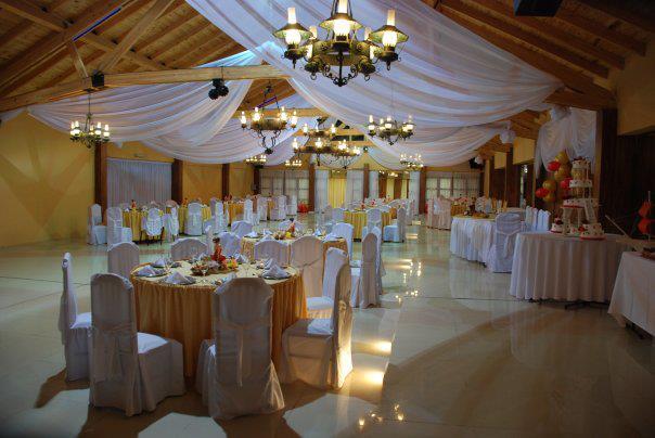 SALON DE FIESTAS NOCHE DE SUEÑOS