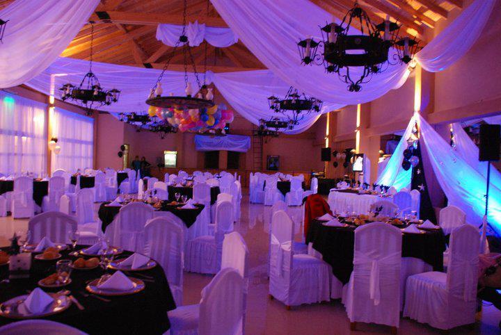 SALON DE FIESTAS NOCHE DE SUEÑOS