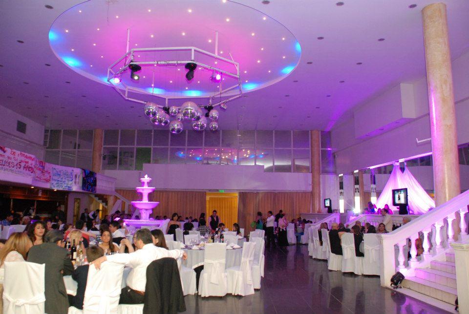 SALON DE FIESTAS NOCHE DE SUEÑOS