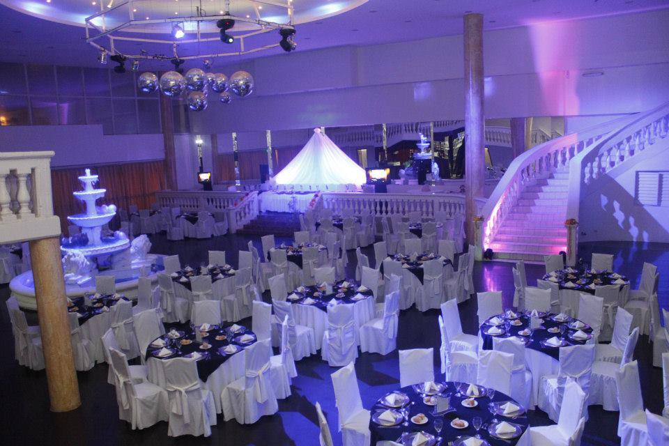 SALON DE FIESTAS NOCHE DE SUEÑOS