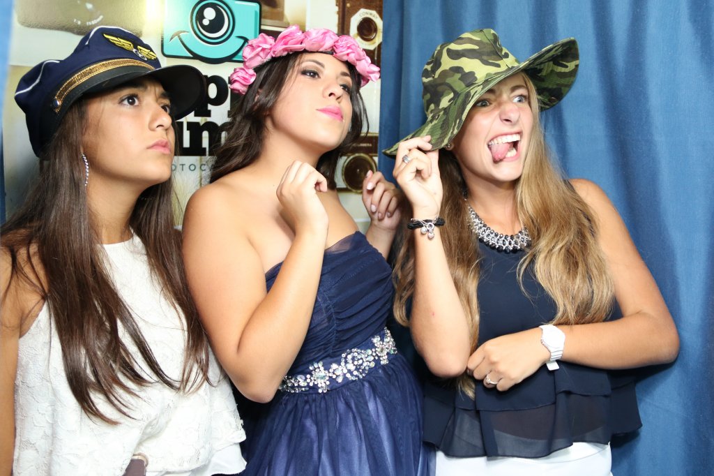 SALON DE FIESTAS NOCHE DE SUEÑOS