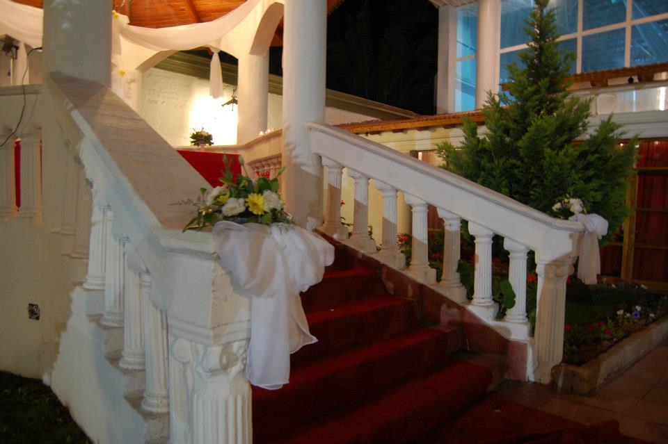 SALON DE FIESTAS NOCHE DE SUEÑOS