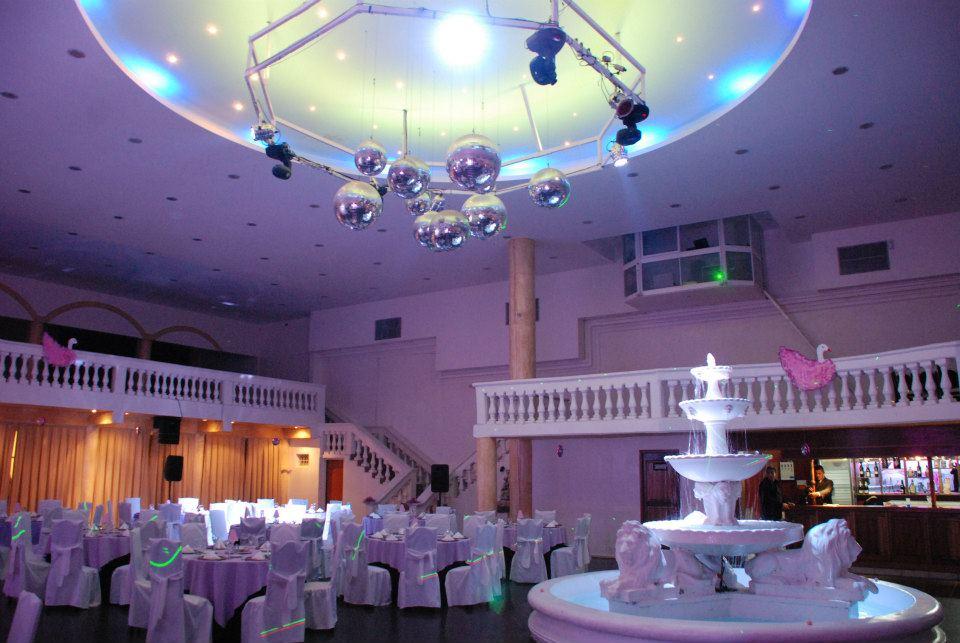 SALON DE FIESTAS NOCHE DE SUEÑOS