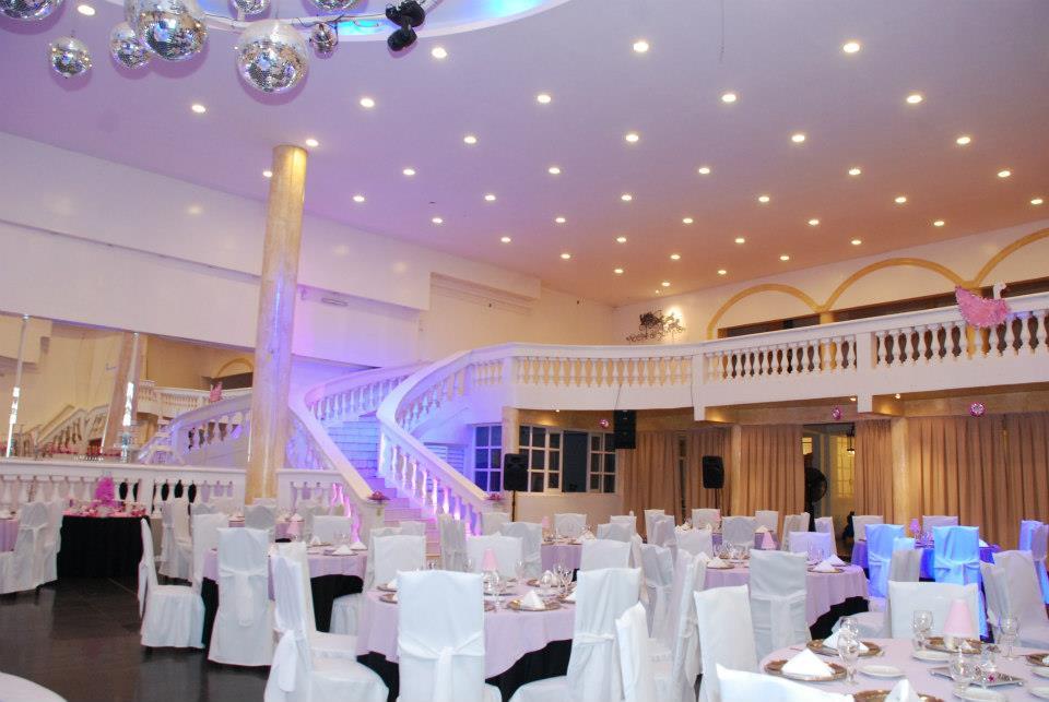 SALON DE FIESTAS NOCHE DE SUEÑOS