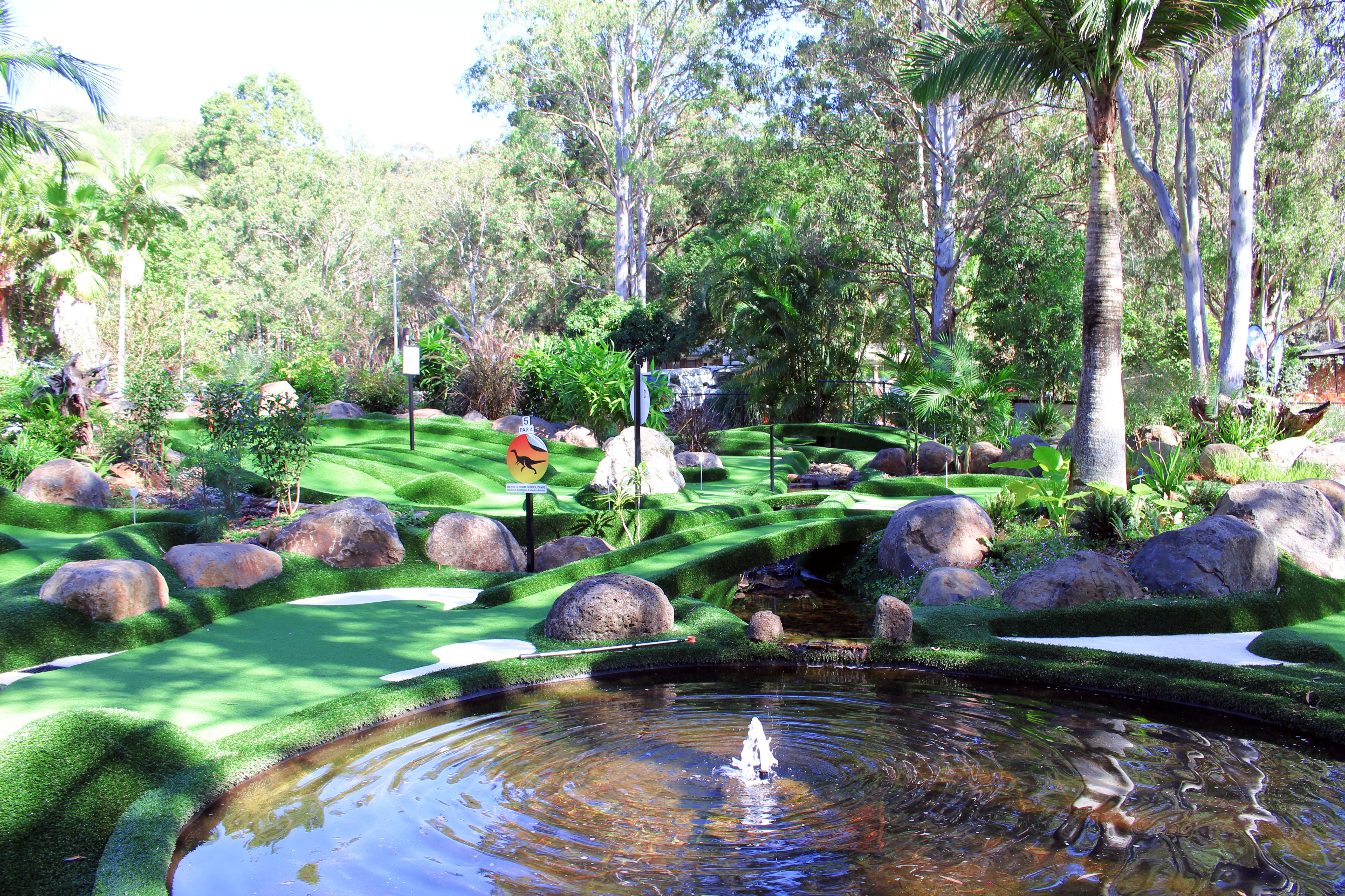 Adventure Mini Golf Thunderbird Park, Mount Tamborine