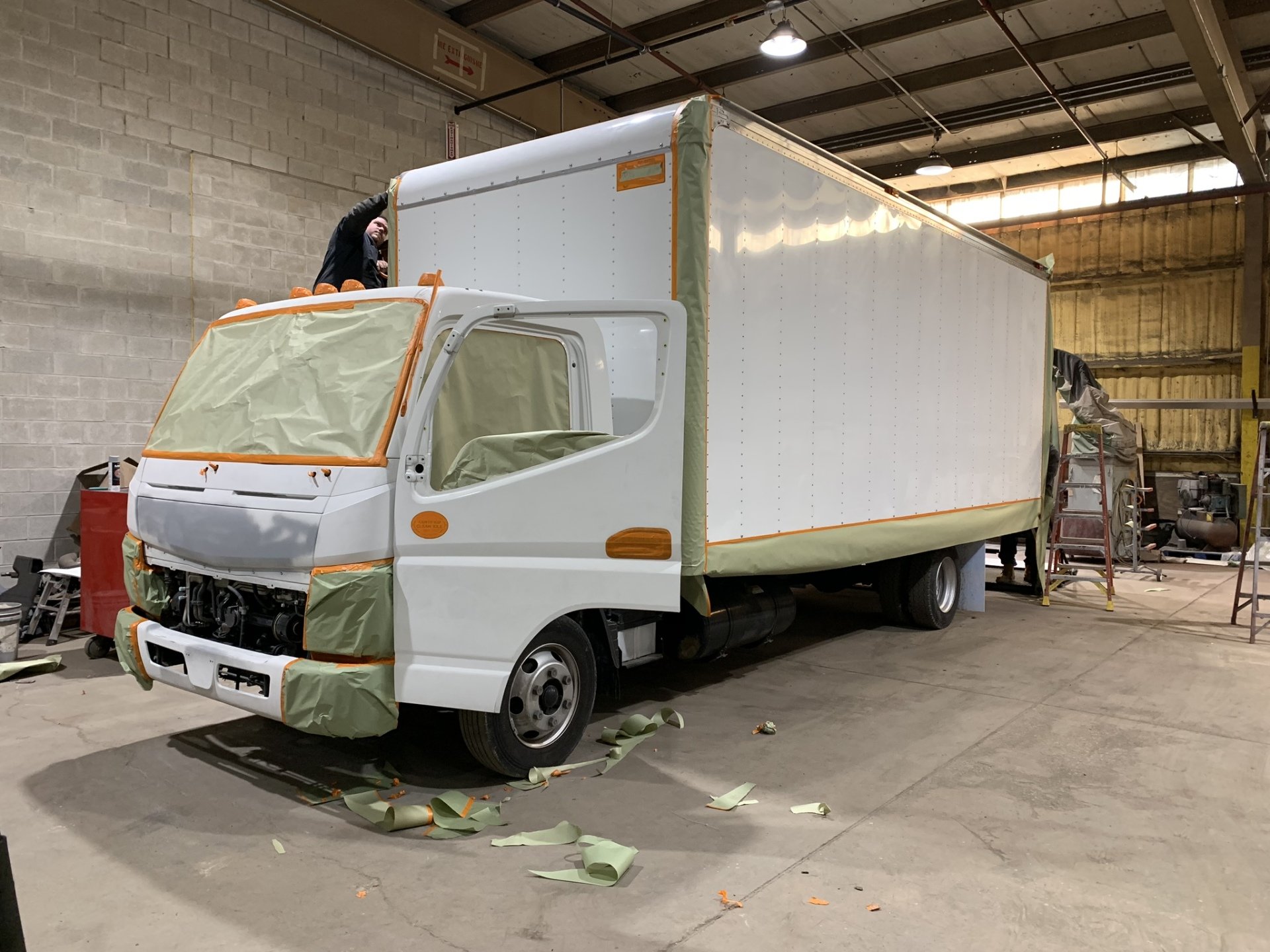 Full Service Body Shop Chicago, IL The Wrench Truck & Trailer