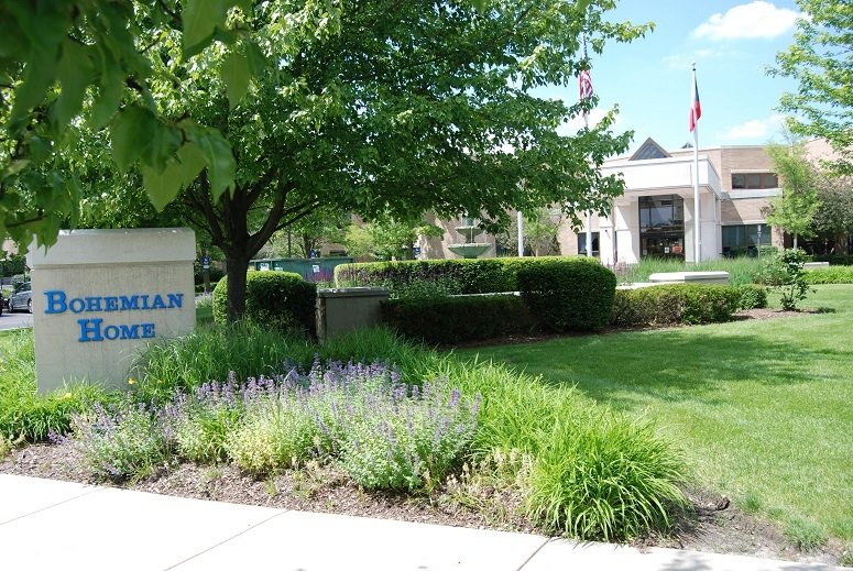 Memory Care Tabor Hills Healthcare Naperville, IL