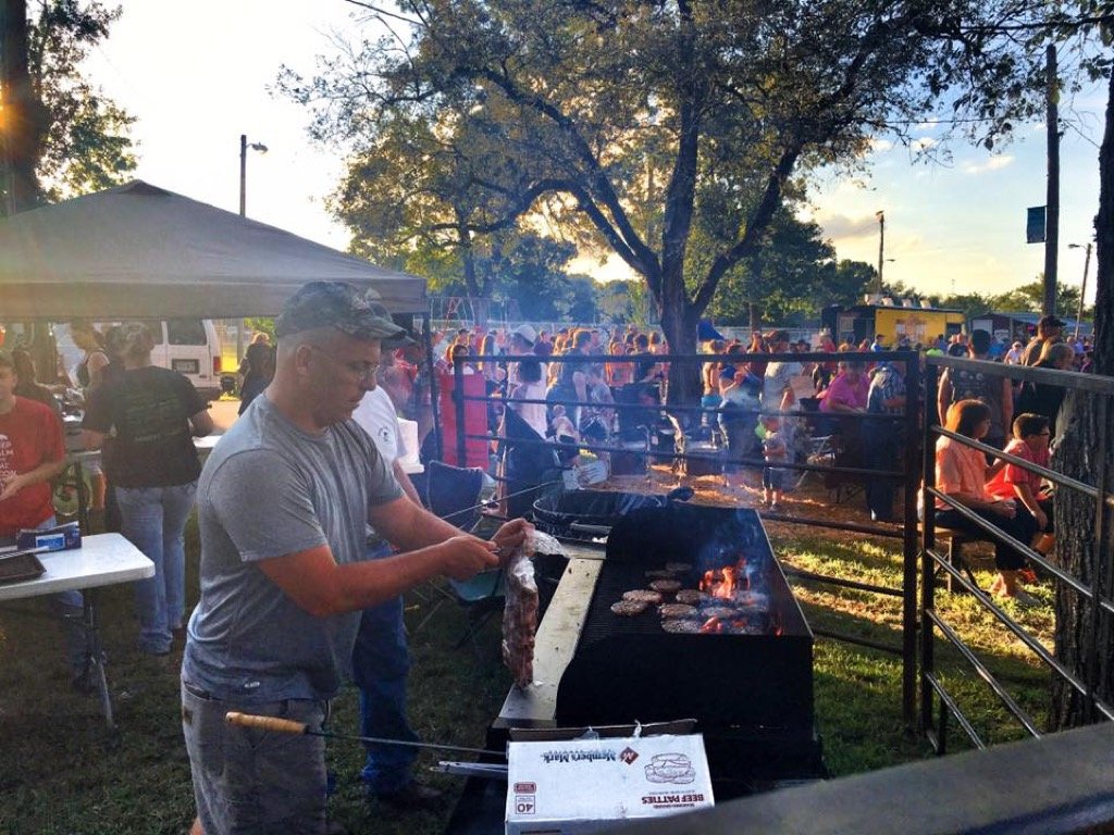 Old Settler's Picnic Sheldon Park Apartments