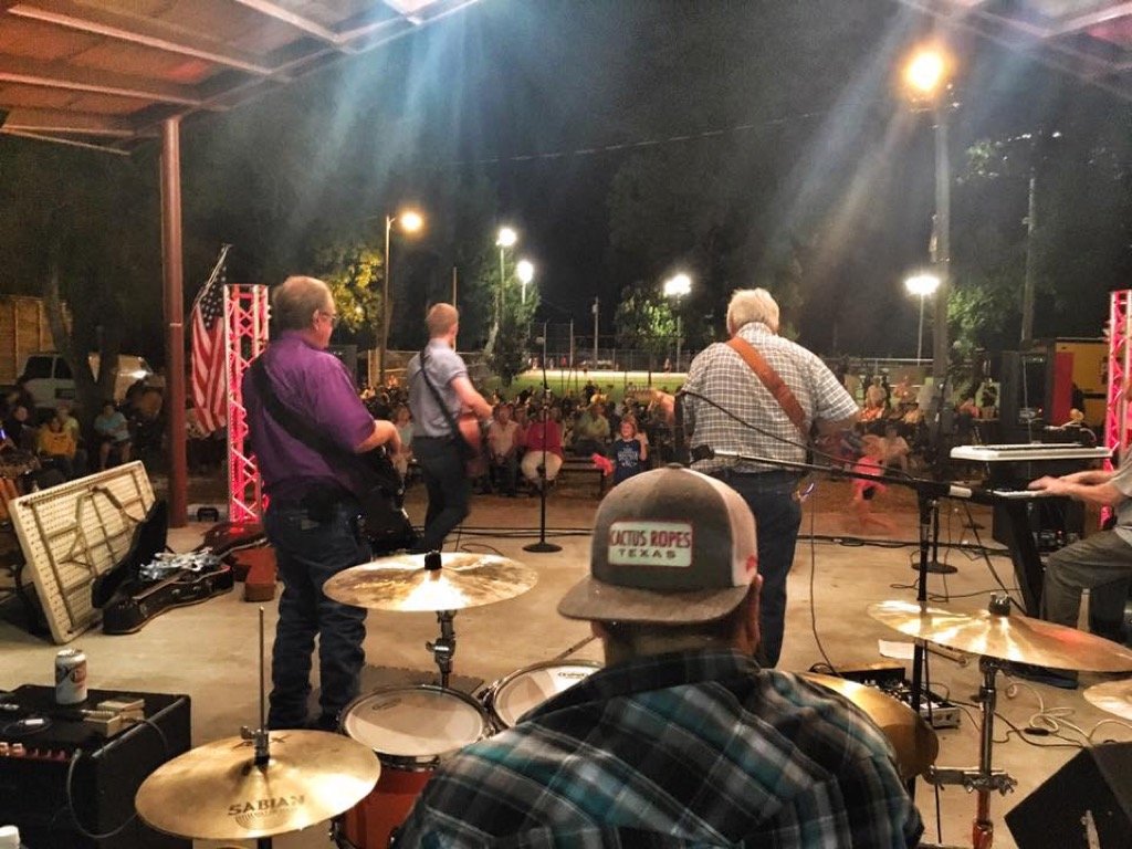 Old Settler's Picnic Sheldon Park Apartments