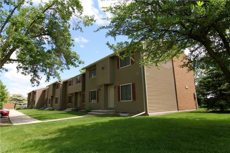 Gateway Real Estate Management, LLC Rustic Woods Townhomes