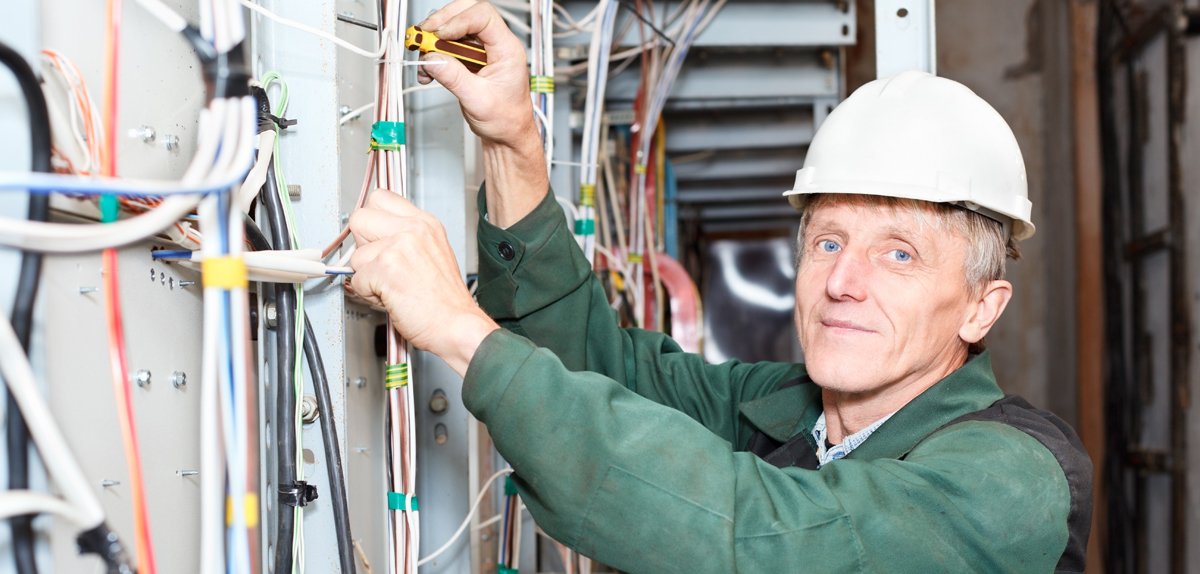 Christchurch Electrical D Reynolds Electrical