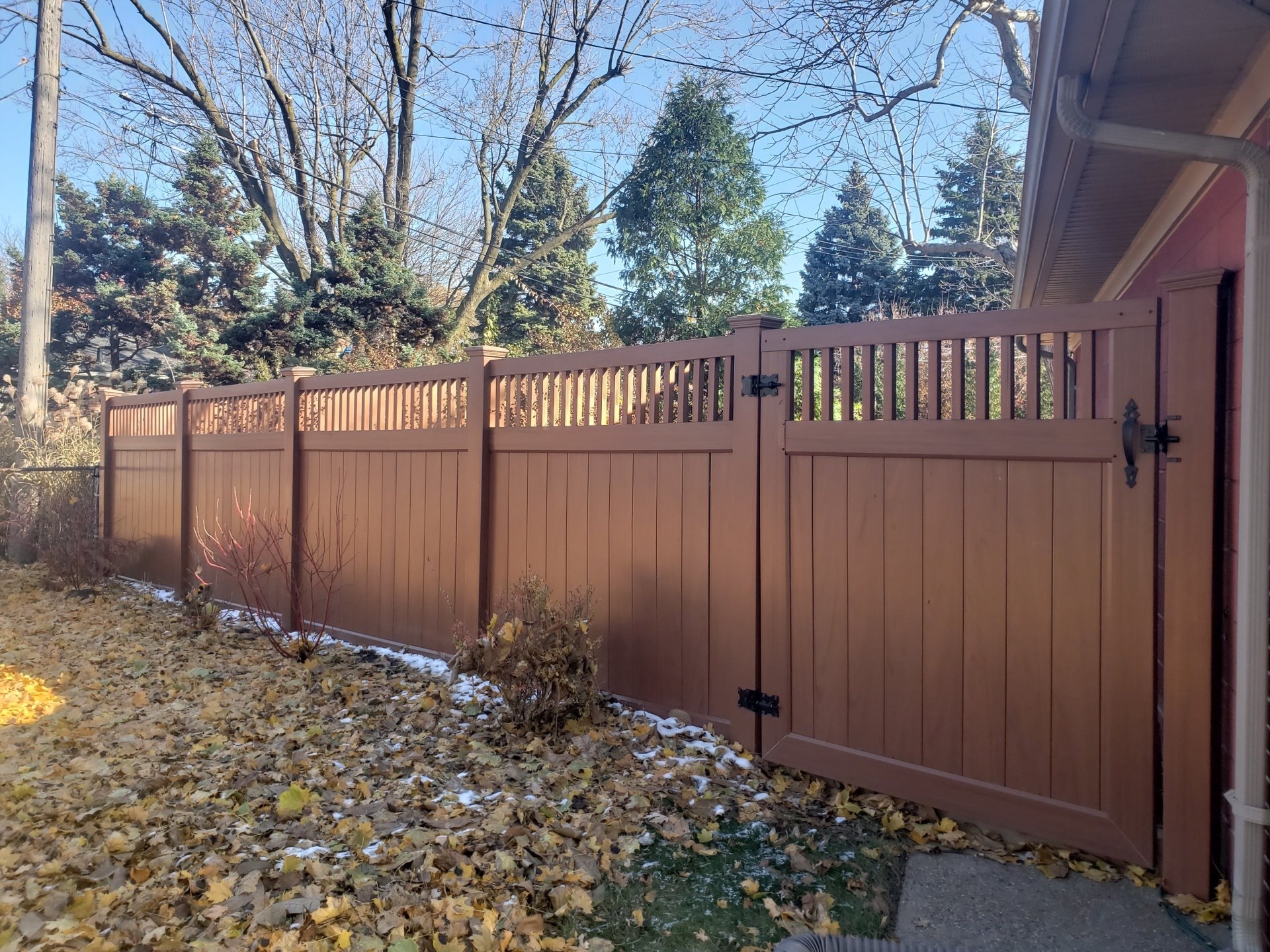 Residential Fencing South Rockwood, MI Brady's Fence Company, Inc.
