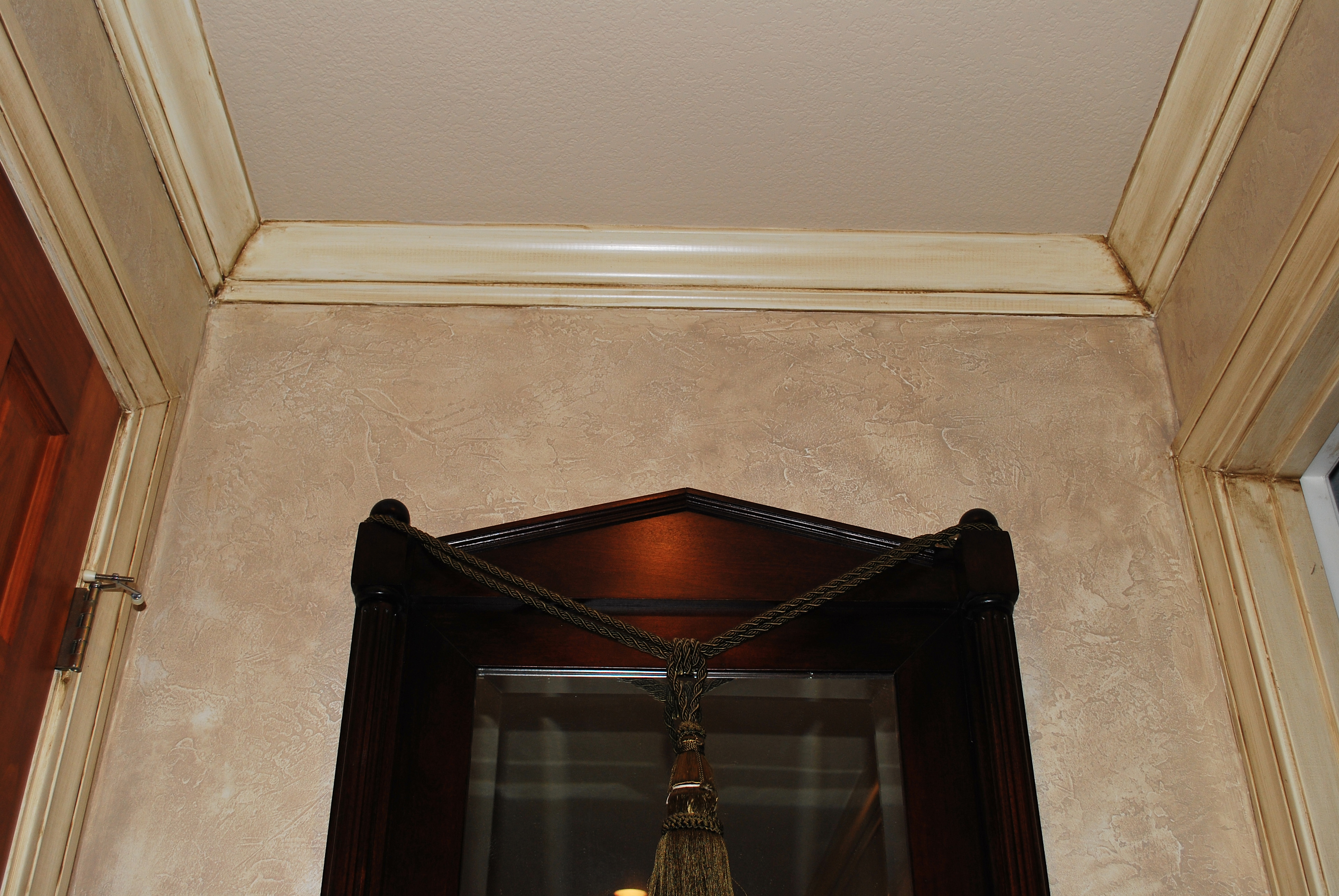 textured walls, faux finishing, faux painting, decorative finishes, Venetian plaster, antique trim