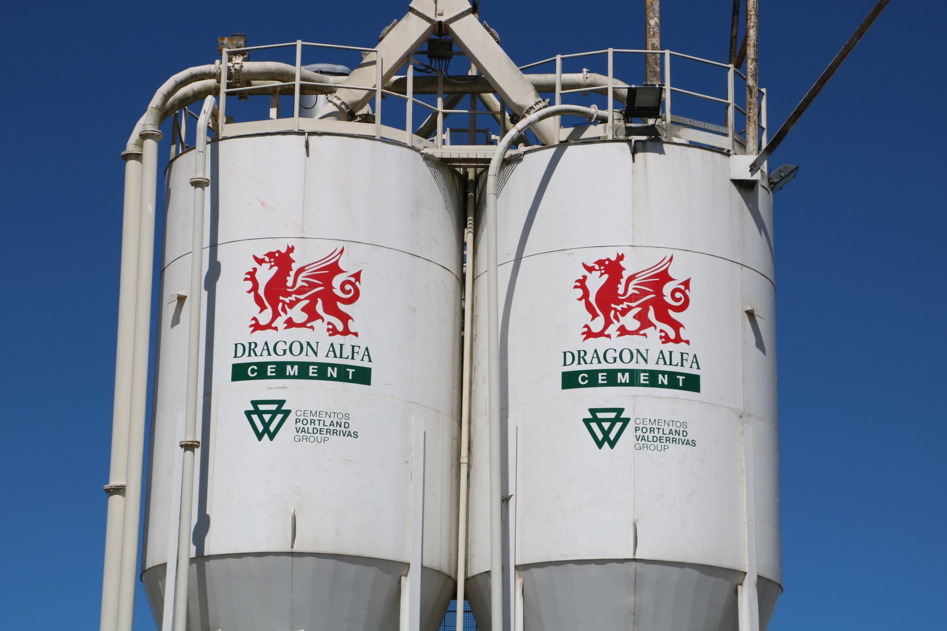 DRAGON ALFA BULK CEMENT Portland Cement Supplier