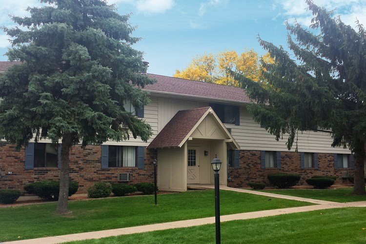 Coachlight Apartments Apartment Diamond Property Management