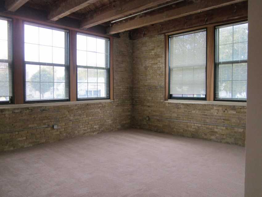 Shoe Factory Apartments Diamond Property Management