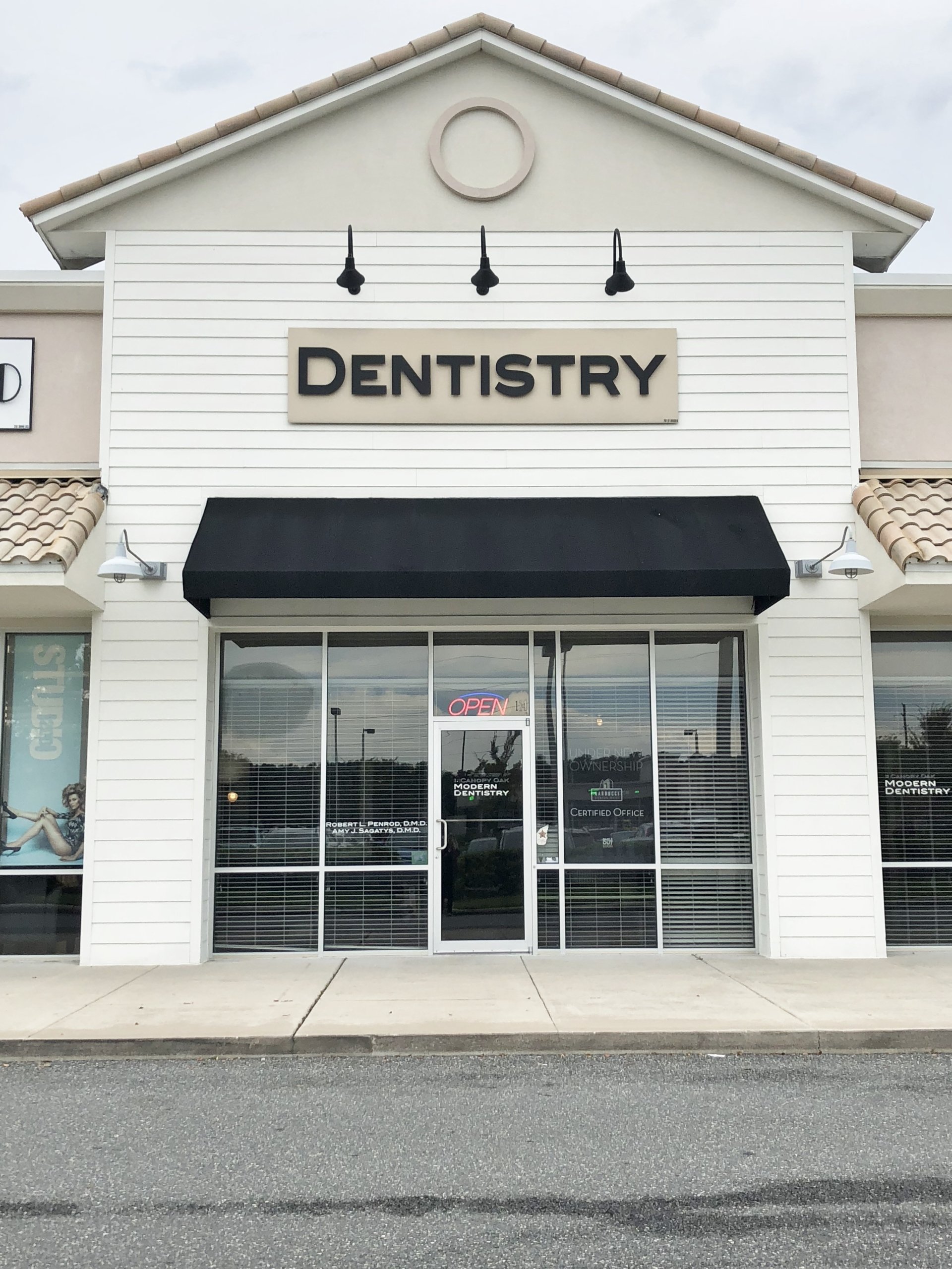 Narducci Dental Group Jacksonville, FL Canopy Oak