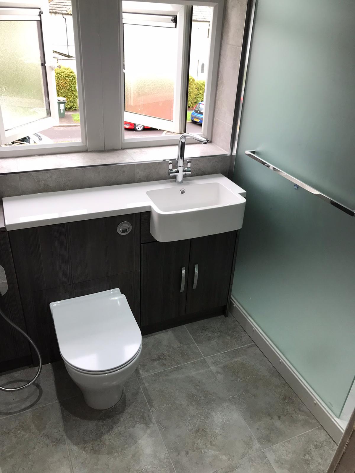 Bathrooms, Fitted Bathrooms Leeds Apple Fitted Ltd