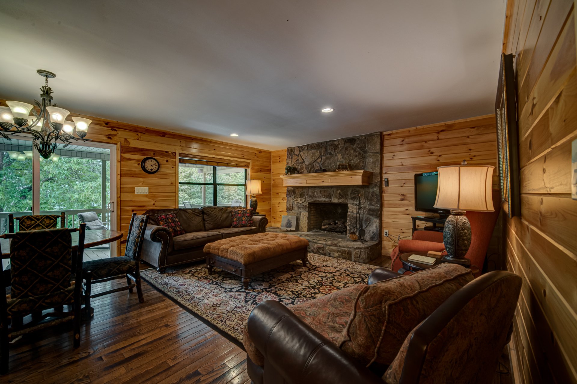 Luxurious rental lake house on lake Nottely in North