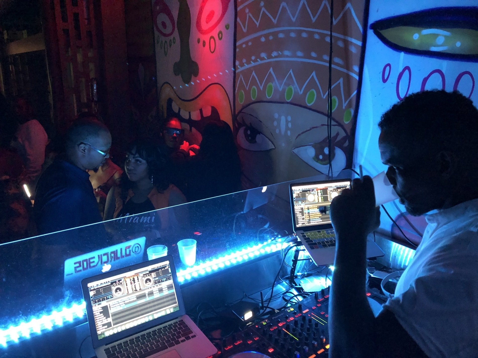 Voodoo & Rooftop Lounge Best Hookahs on Ocean Dr