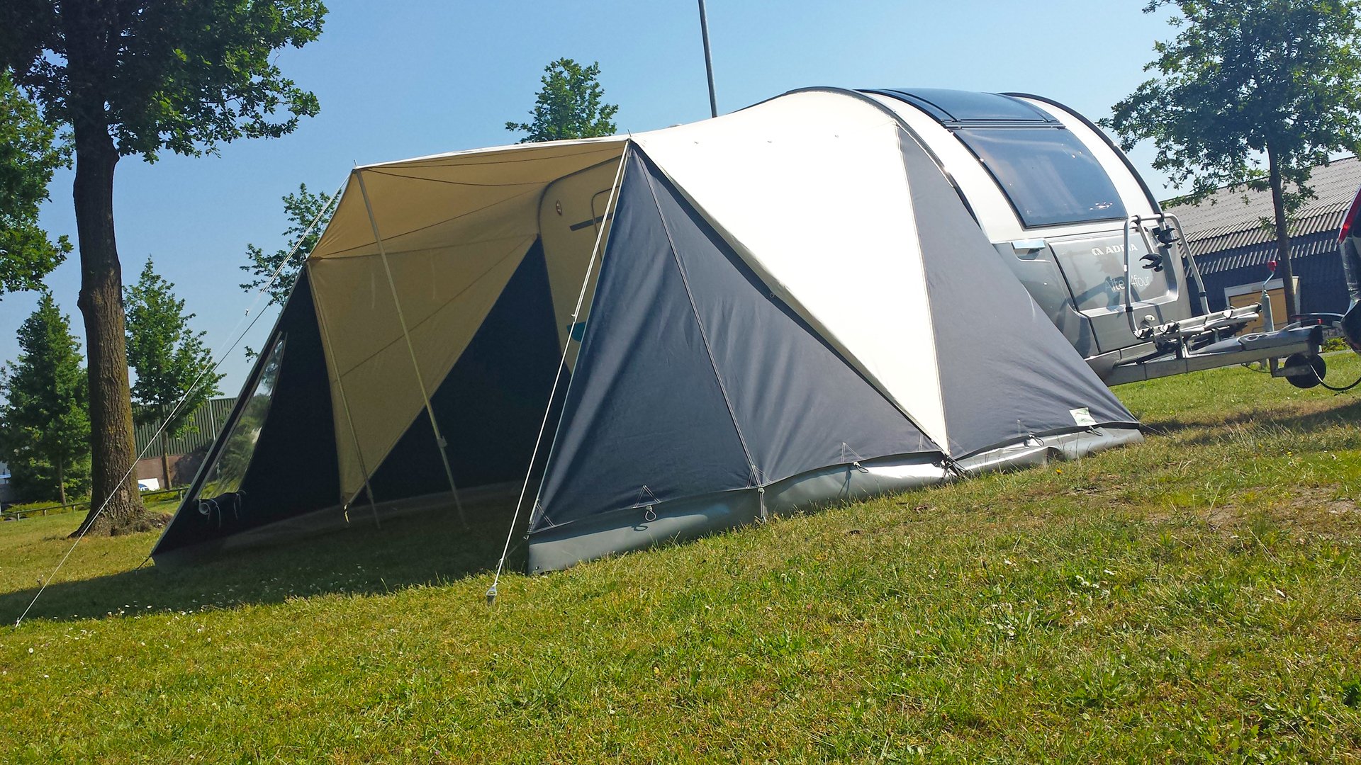 toptenten-katoenen-piramide-tenten-uit-uden
