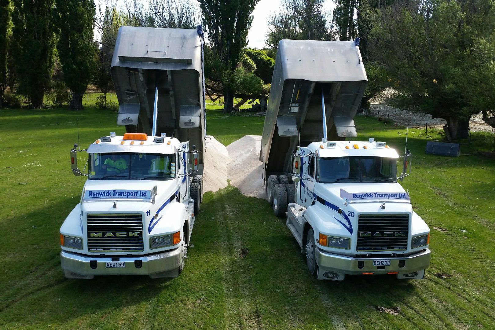 Fertiliser spreading in the Marlborough region by Renwick Transport.