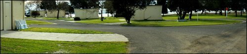 View of the asphalt driveway at Lake Colac Holiday