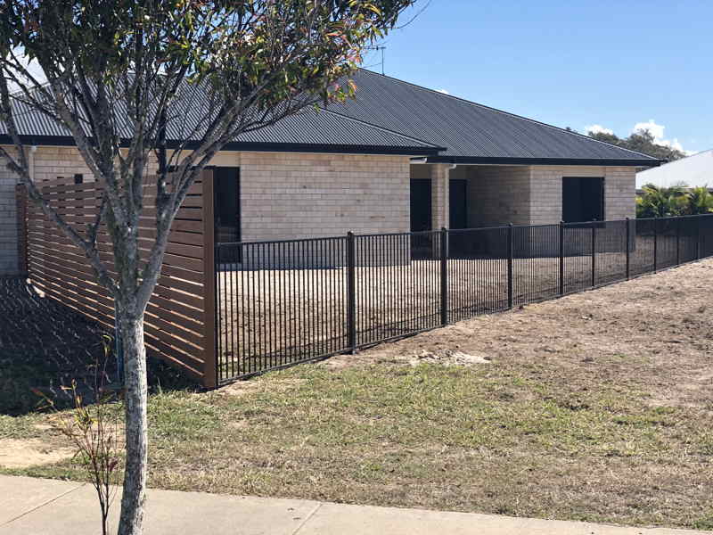 Pool Fencing Hervey Bay Fraser Coast DC Fencing