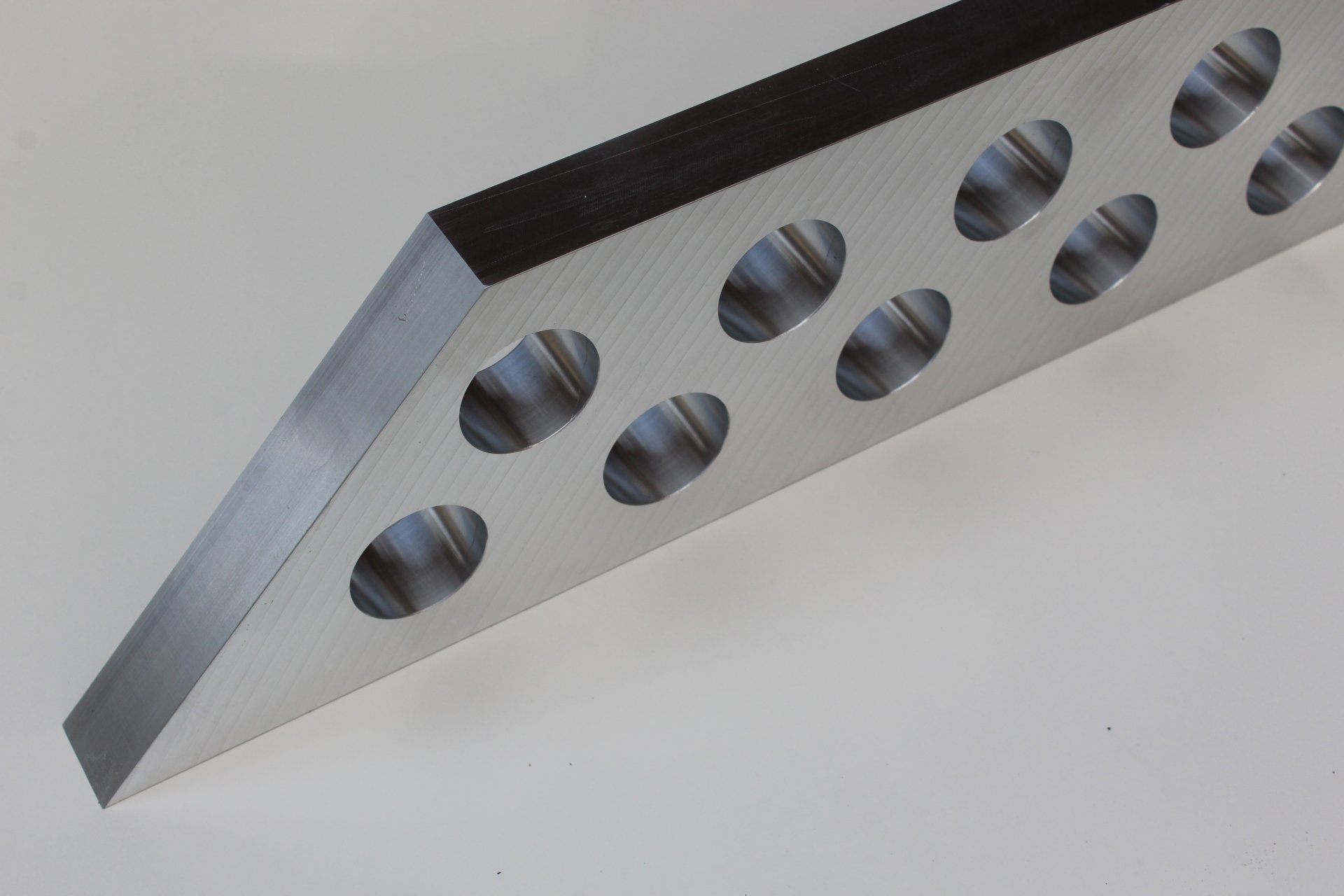 Hawkins Engineering Ltd Precision Engineers in Wellingborough