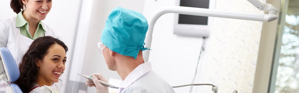 Women at the clinic for her dental treatment