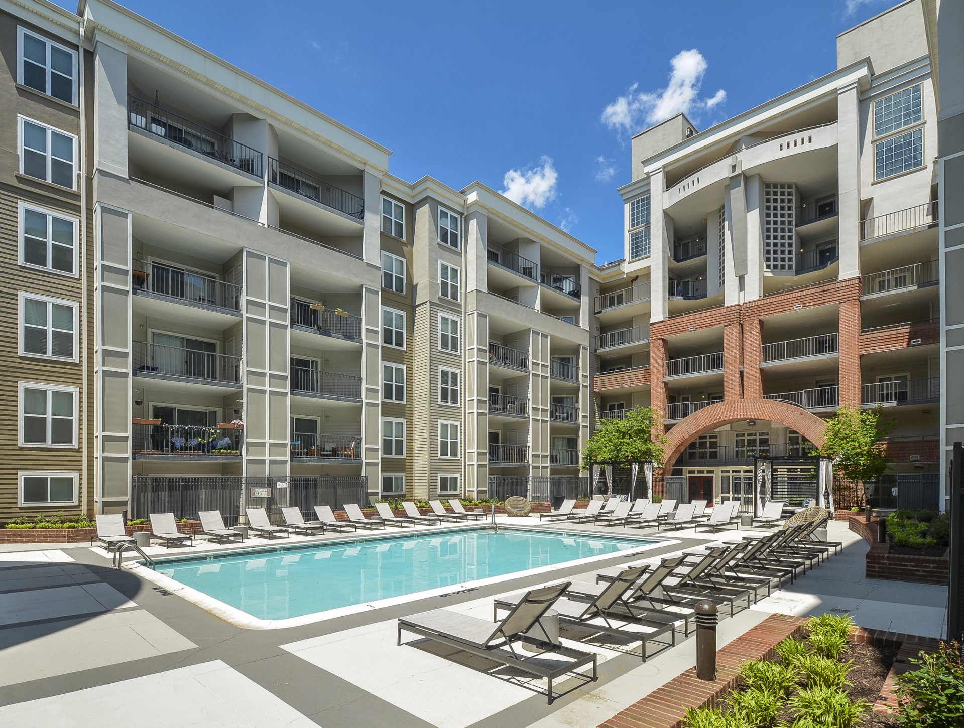 Arlington, VA Apartments The Citizen at Shirlington Village