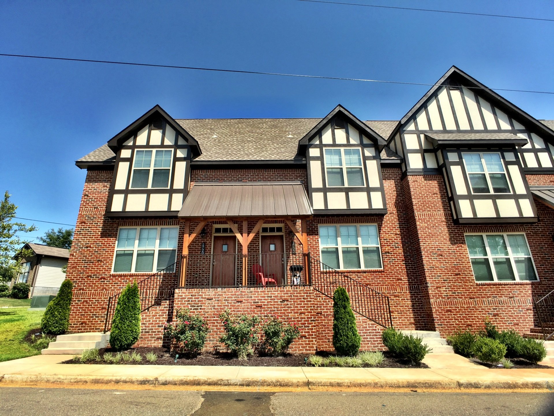 Allied Realty & Development, Inc. Beverly Townhomes Information