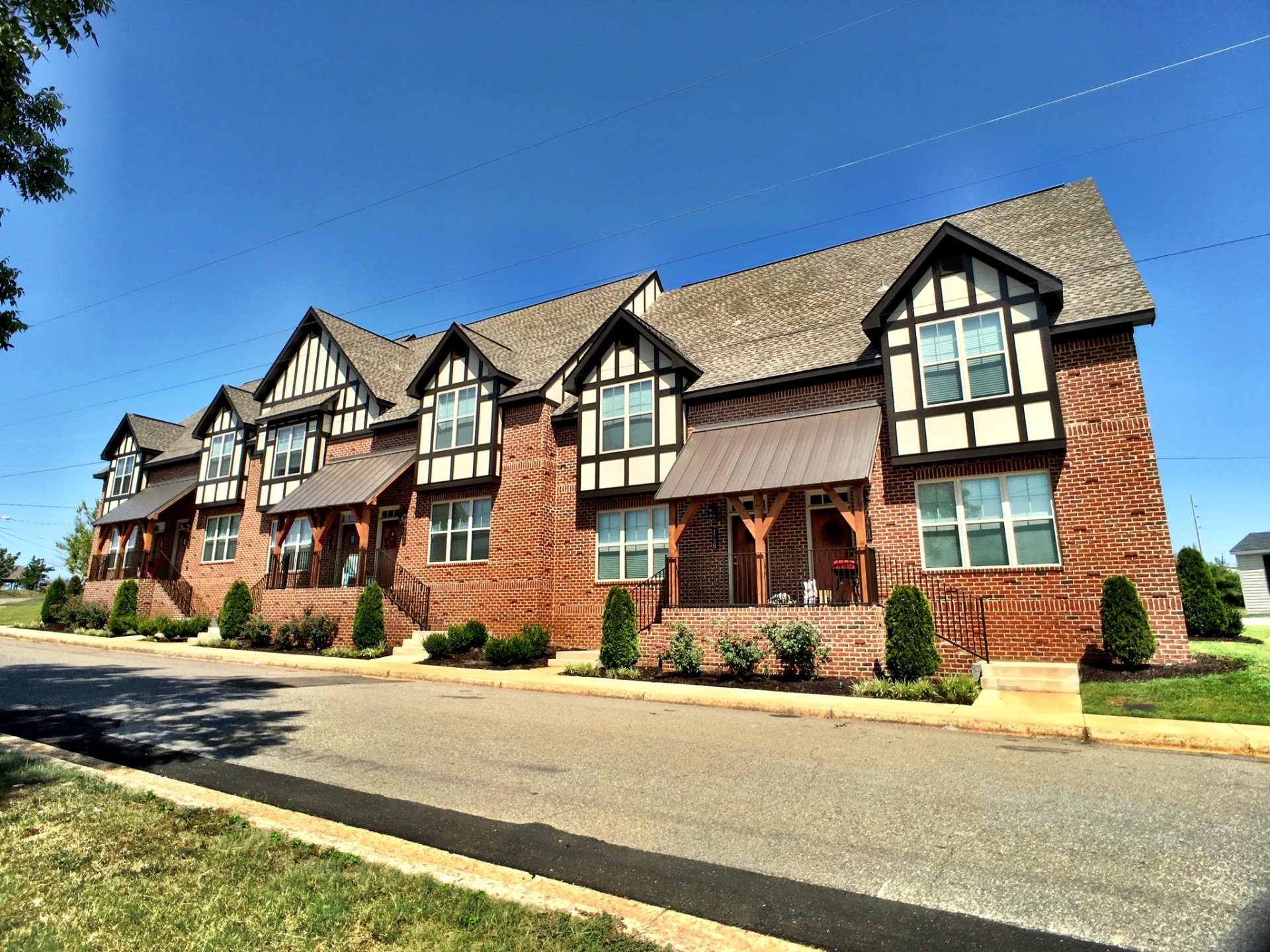 Allied Realty & Development, Inc. Beverly Townhomes Information