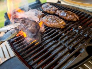 Australian_lawn_landscape__Aussie-Bbq-Australian-Lamb