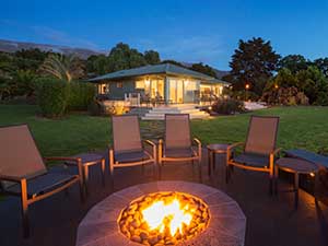 Three_fire_pit_tips__0001_Acreage fire pit