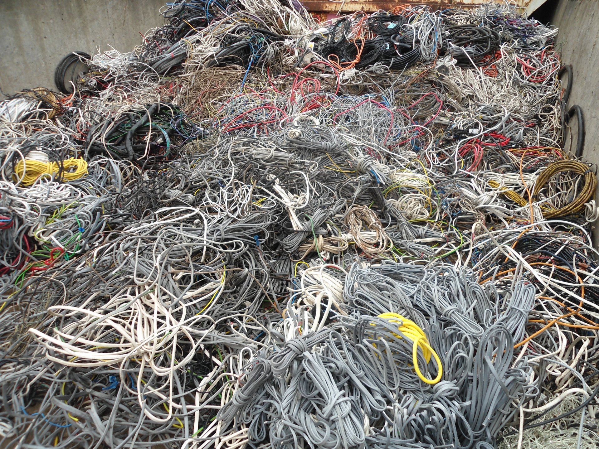 Cable recycling and wire processing in Cowes