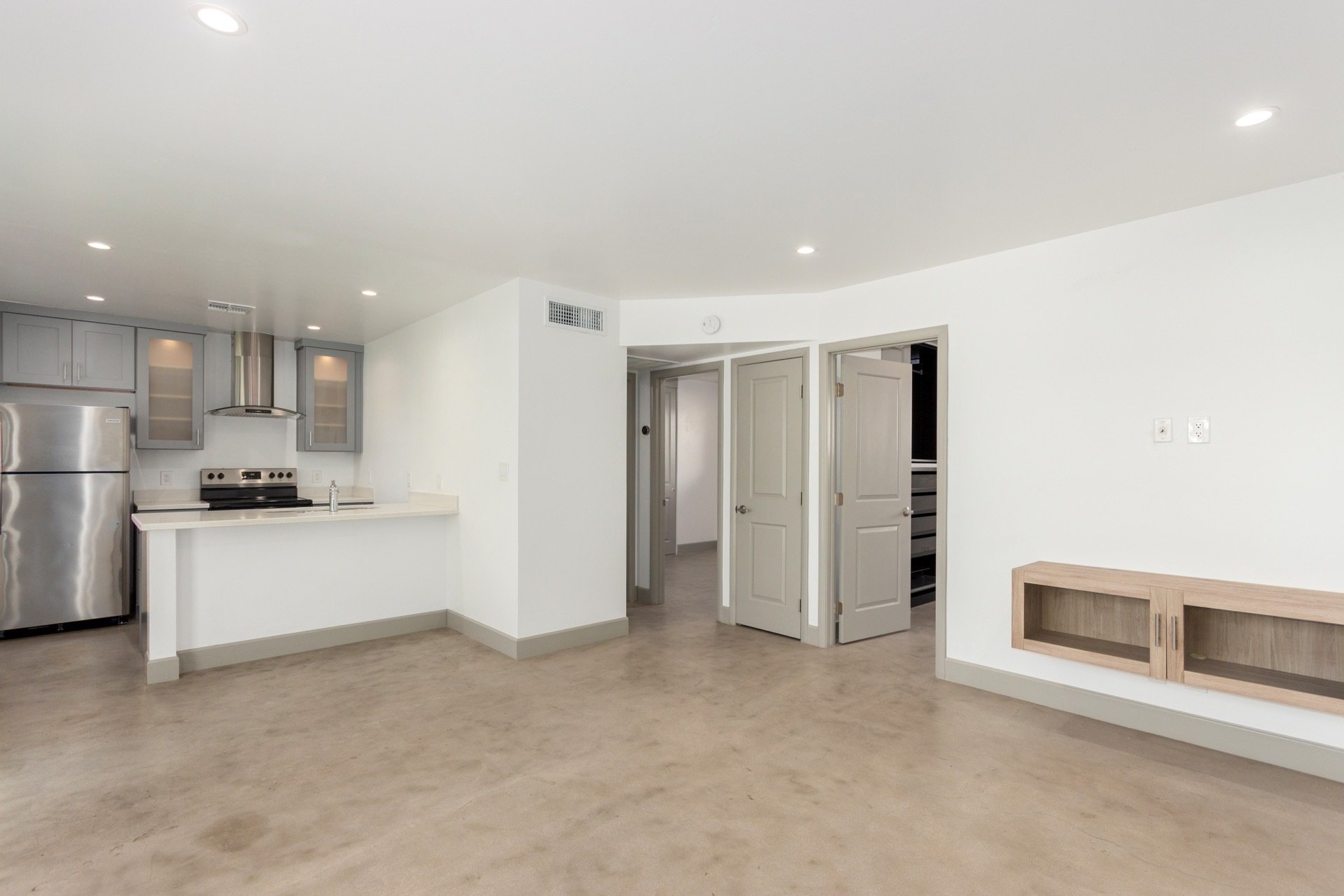 View 21 Parry Holdings Corp